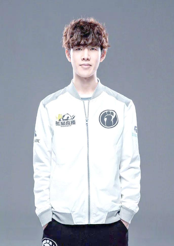 九游官方网站-TheShy赛事官方发布精彩发挥新规,IG争议不断!的简单介绍